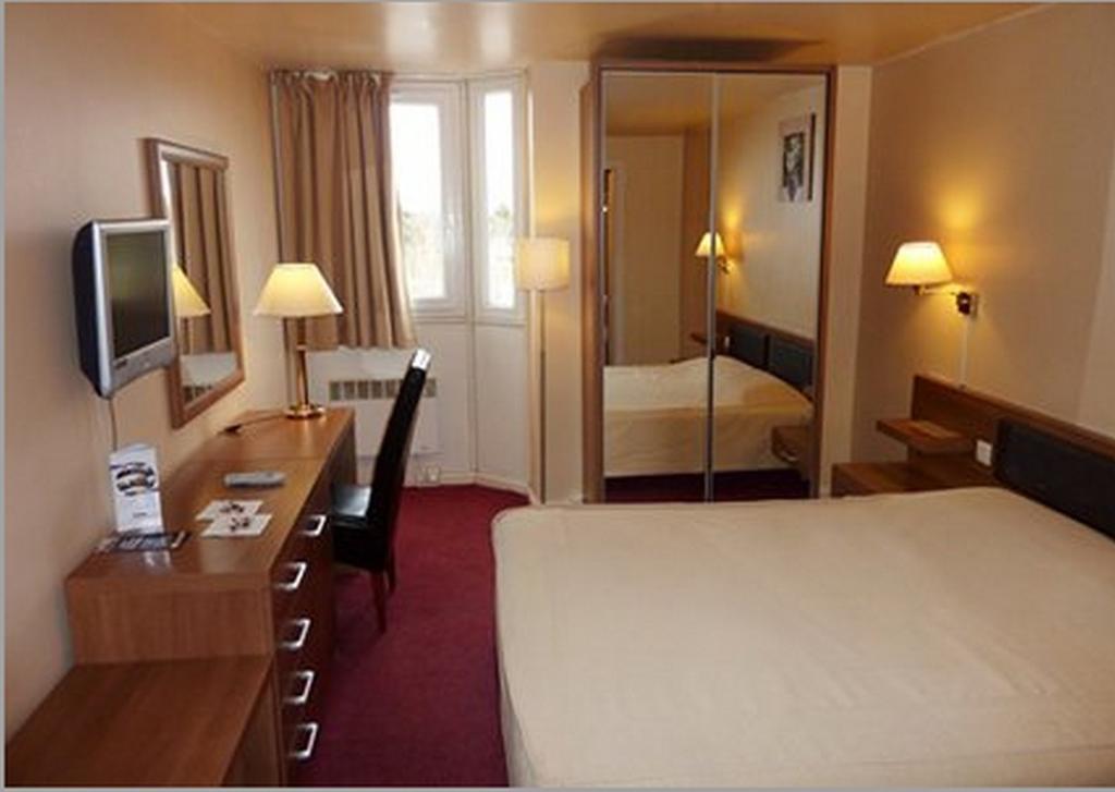 Arcantis Sevran Hotel Roissy-en-France Pokoj fotografie